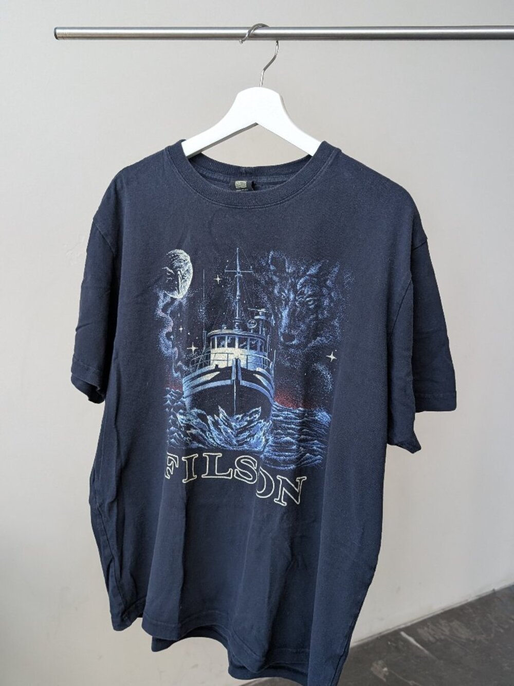 Filson Wolf Boat Tee